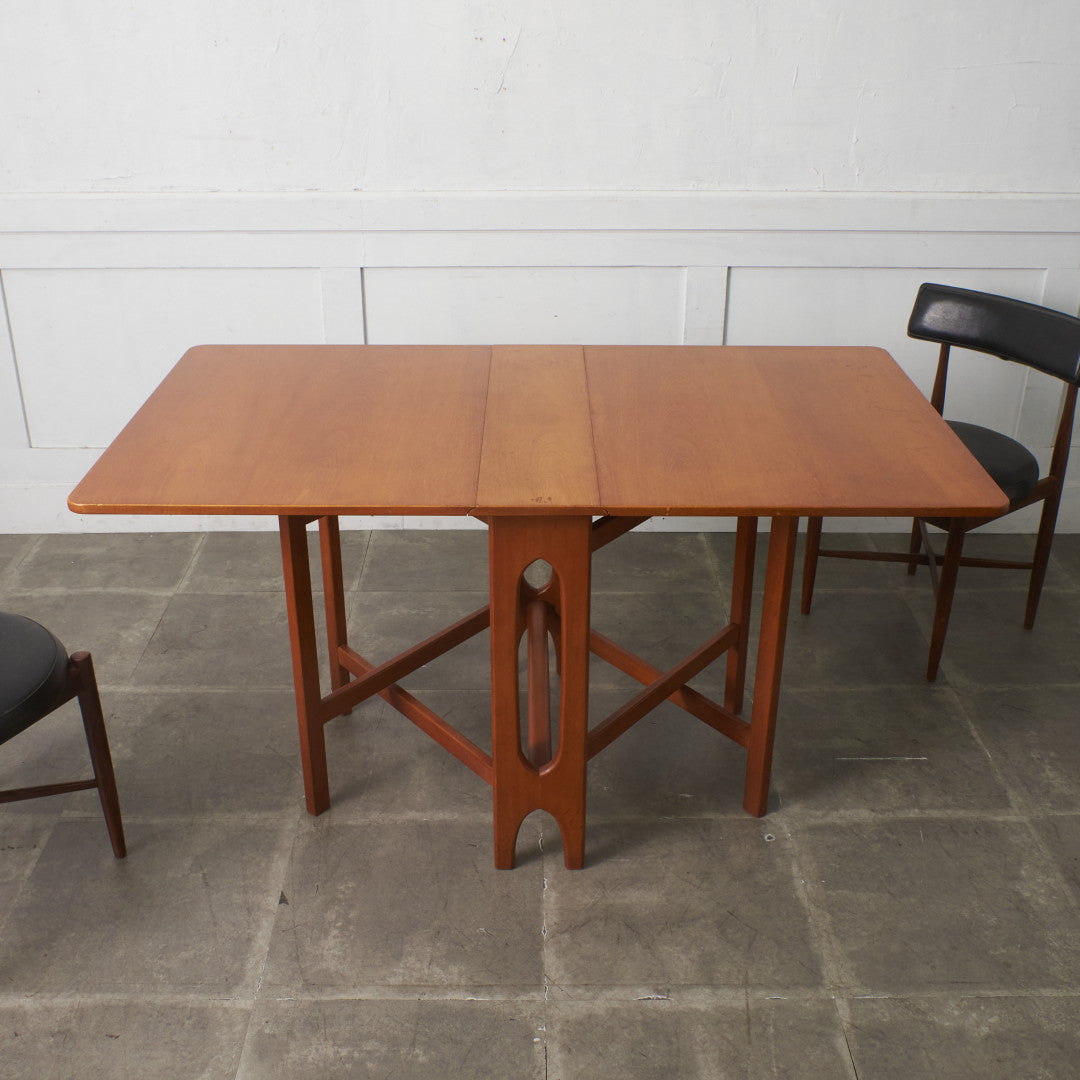 ドロップリーフゲートレッグテーブル