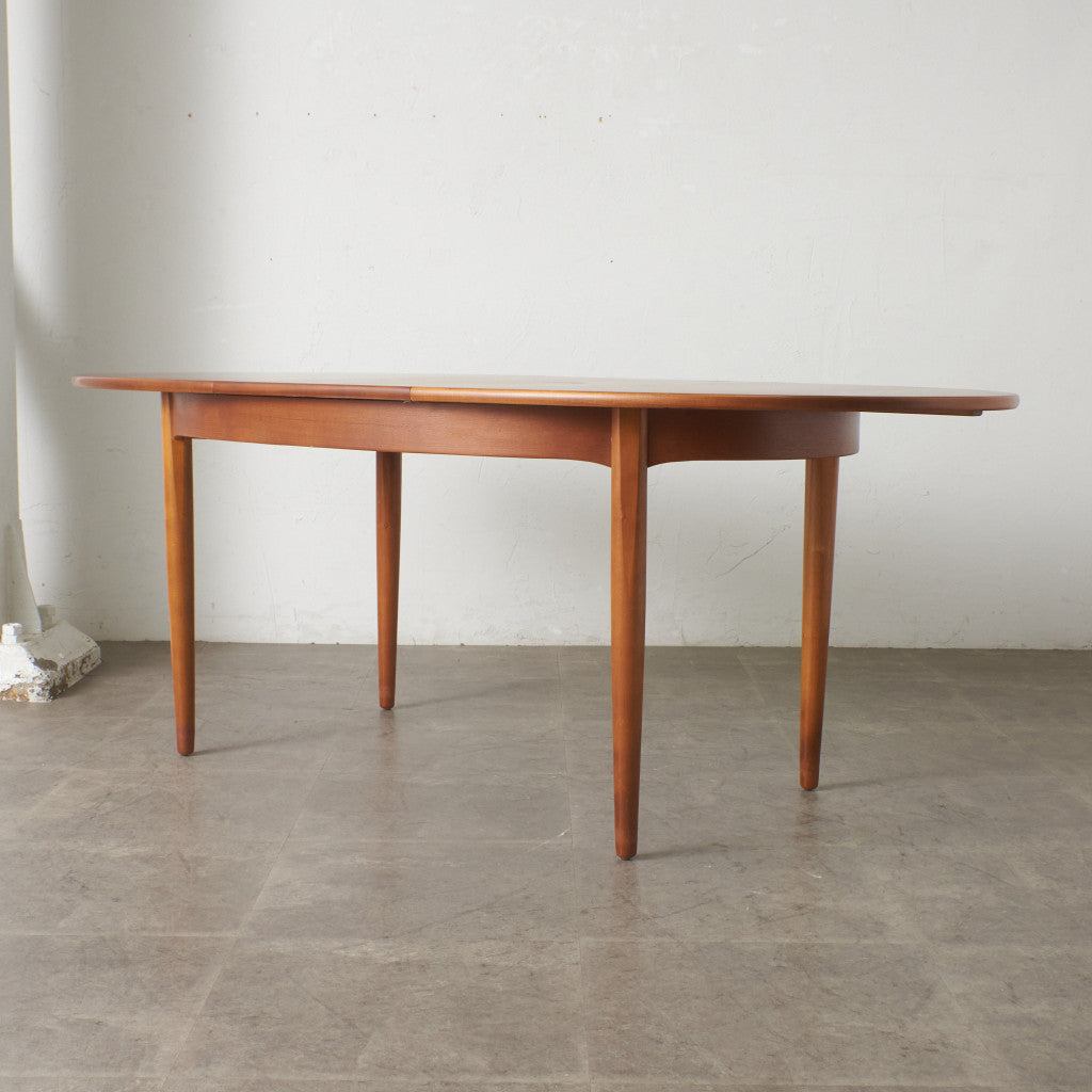 ヴィンテージ エクステンション オーバルダイニングテーブル