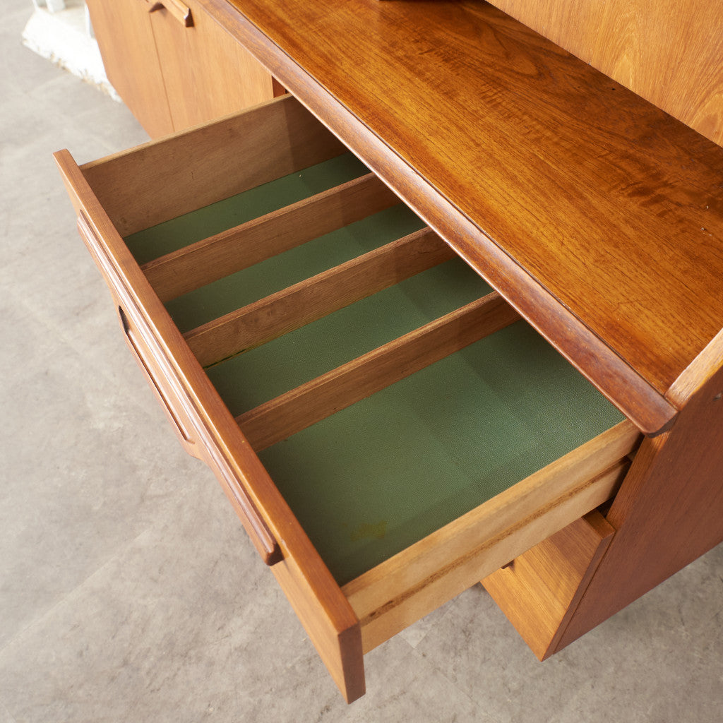 イギリス ヴィンテージ ハイサイドボード｜rocca rocca