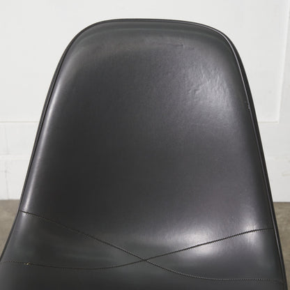 サイドシェルチェア スタッキングベース