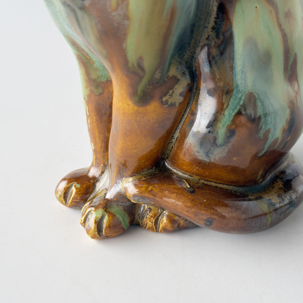 英国ヴィンテージ 猫のフィギュリン