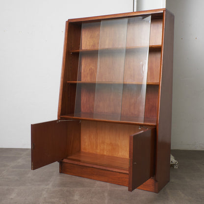 英国ヴィンテージ ガラスキャビネット