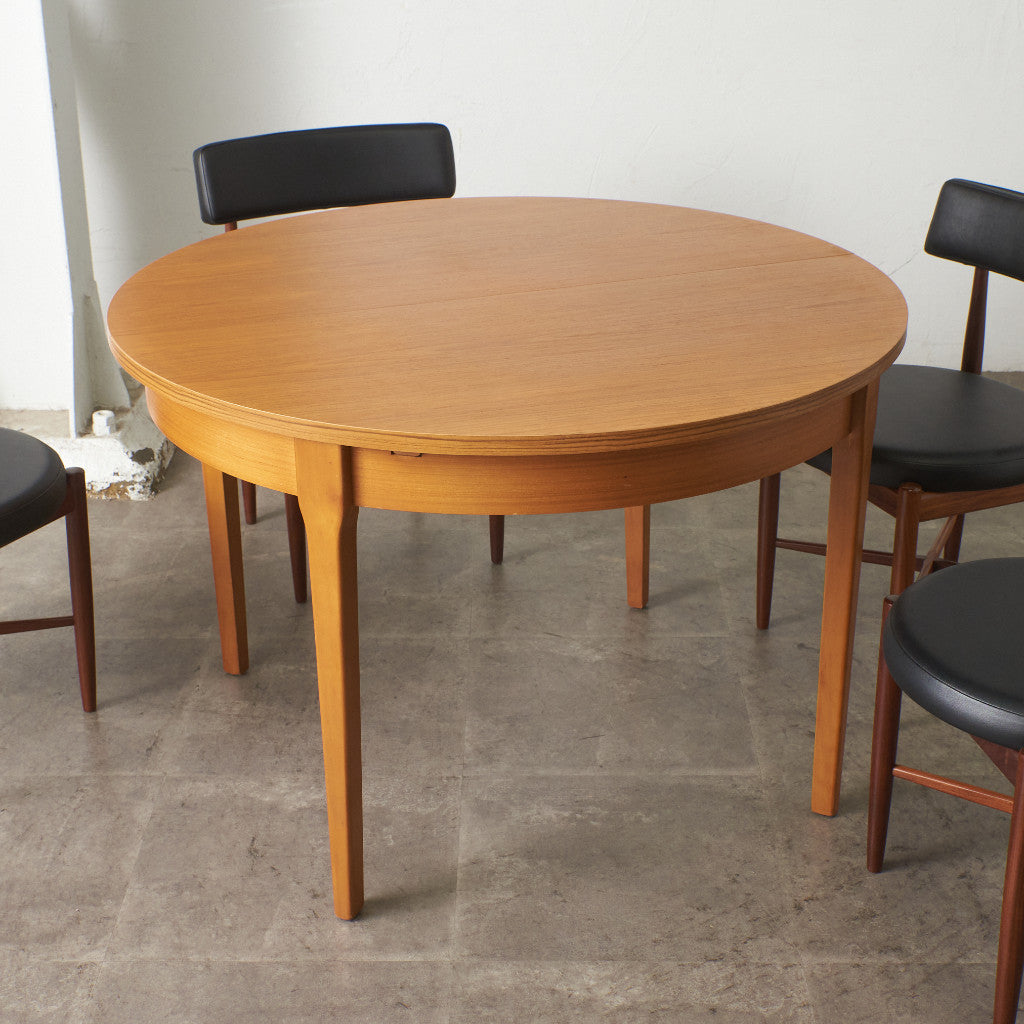 英国ヴィンテージ ラウンドダイニングテーブル