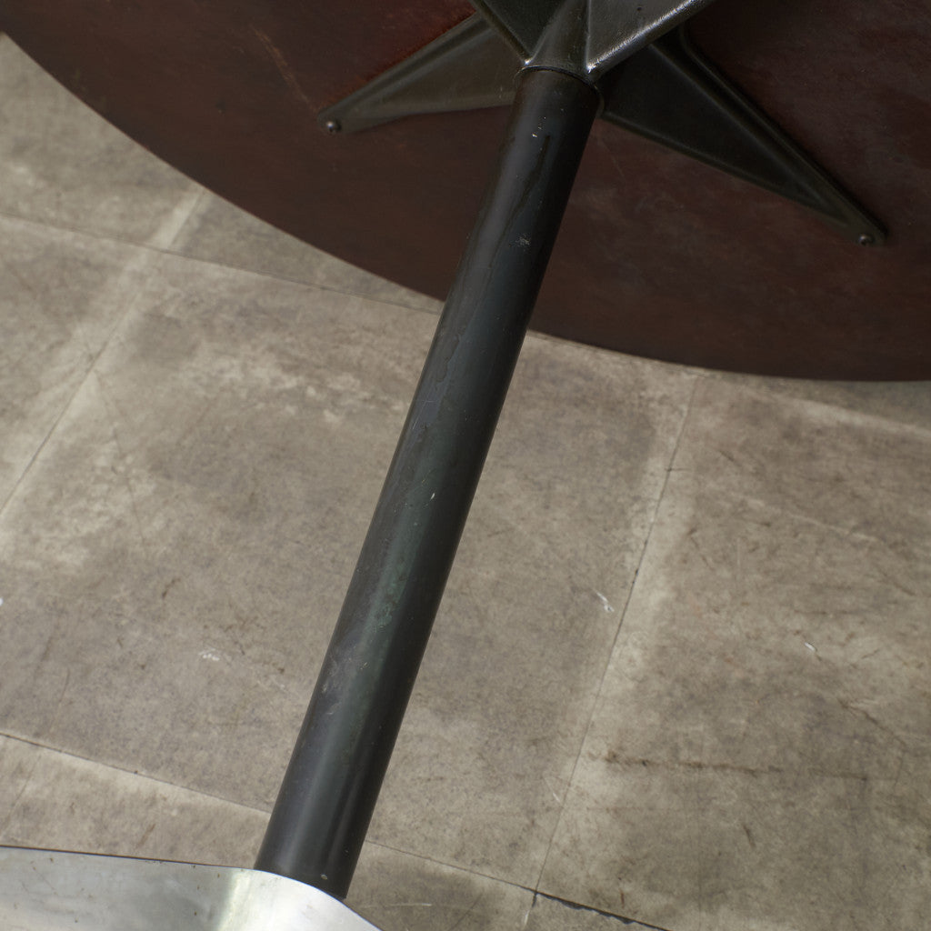 イームズ コントラクトベース ラウンドテーブル