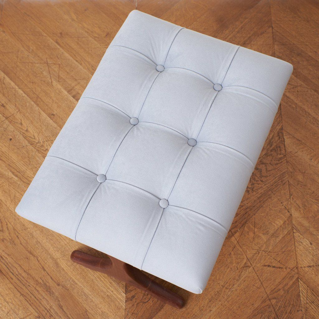 Fresco ホエールレッグ ドレッシングスツール(6820) / 張替済