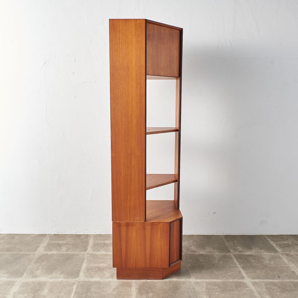 Form FIVE ウォールユニット  凹型コーナーキャビネット