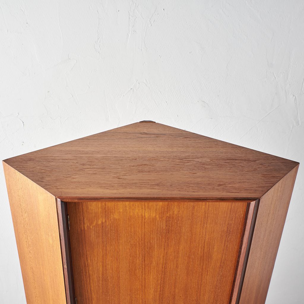 Form FIVE ウォールユニット  凹型コーナーキャビネット