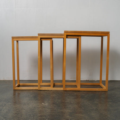 Trio ネストテーブル