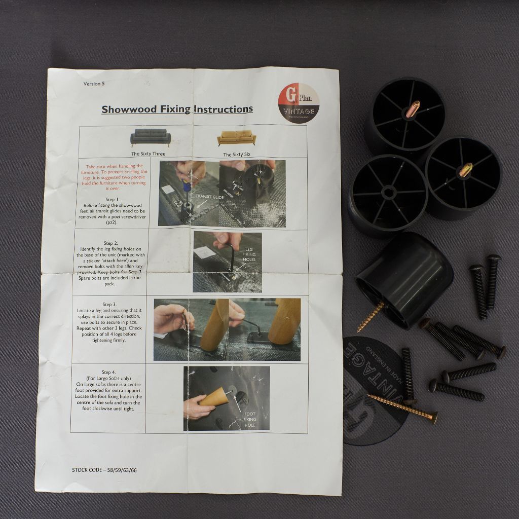 The Sixty Three 2シーターソファ