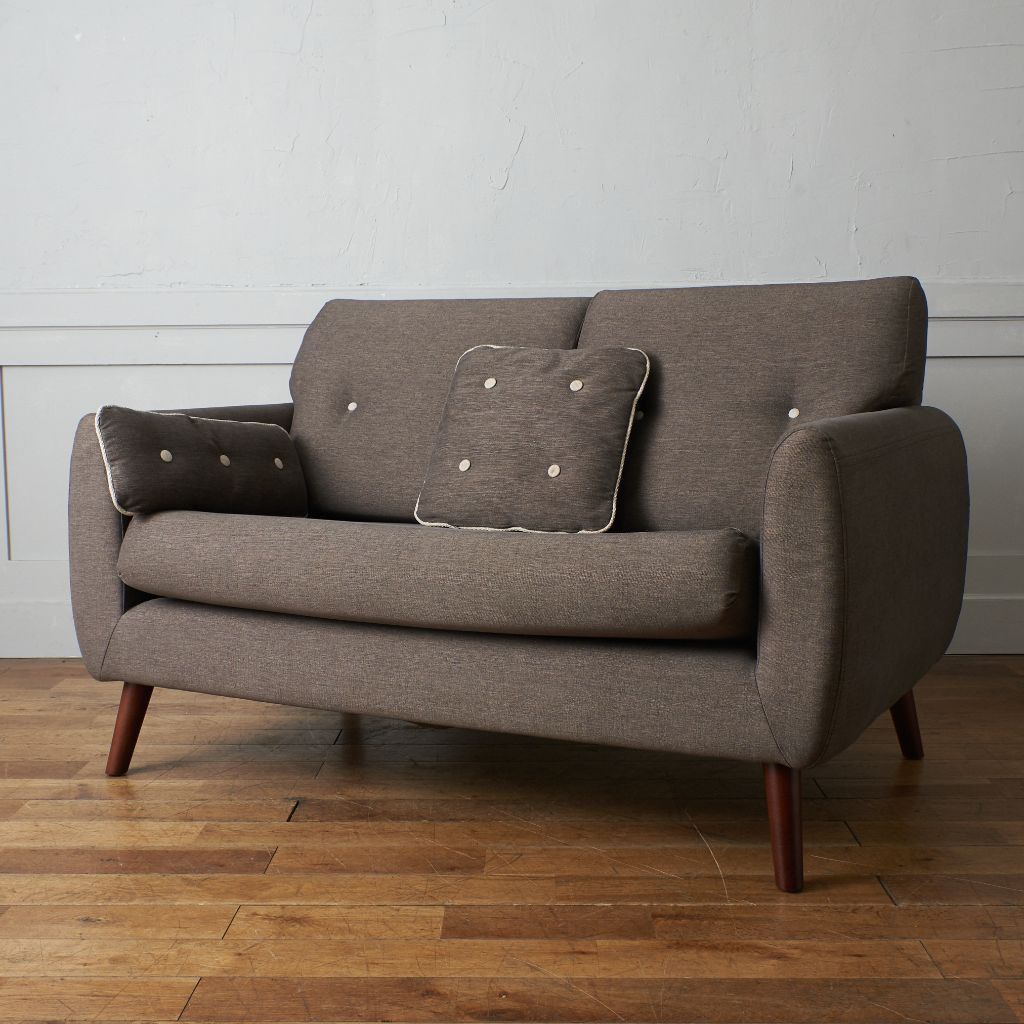 The Sixty Three 2シーターソファ