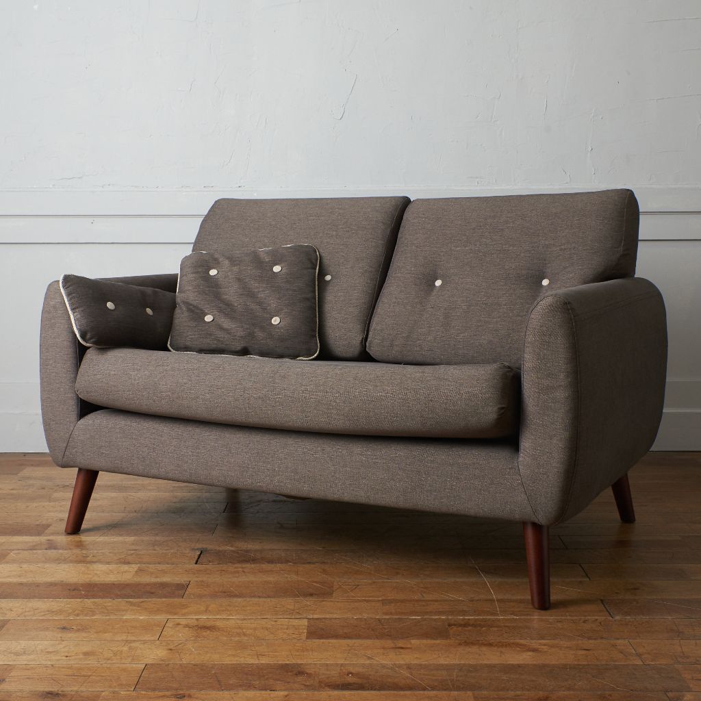 The Sixty Three 2シーターソファ