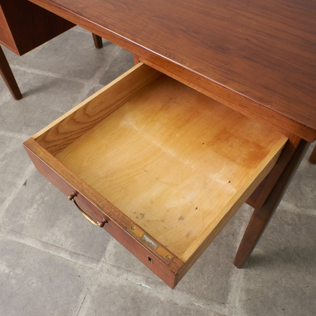 デンマーク製ヴィンテージ 両袖デスク