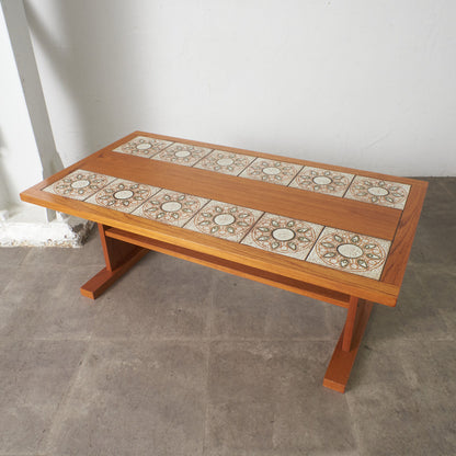 ヴィンテージ タイルトップ コーヒーテーブル