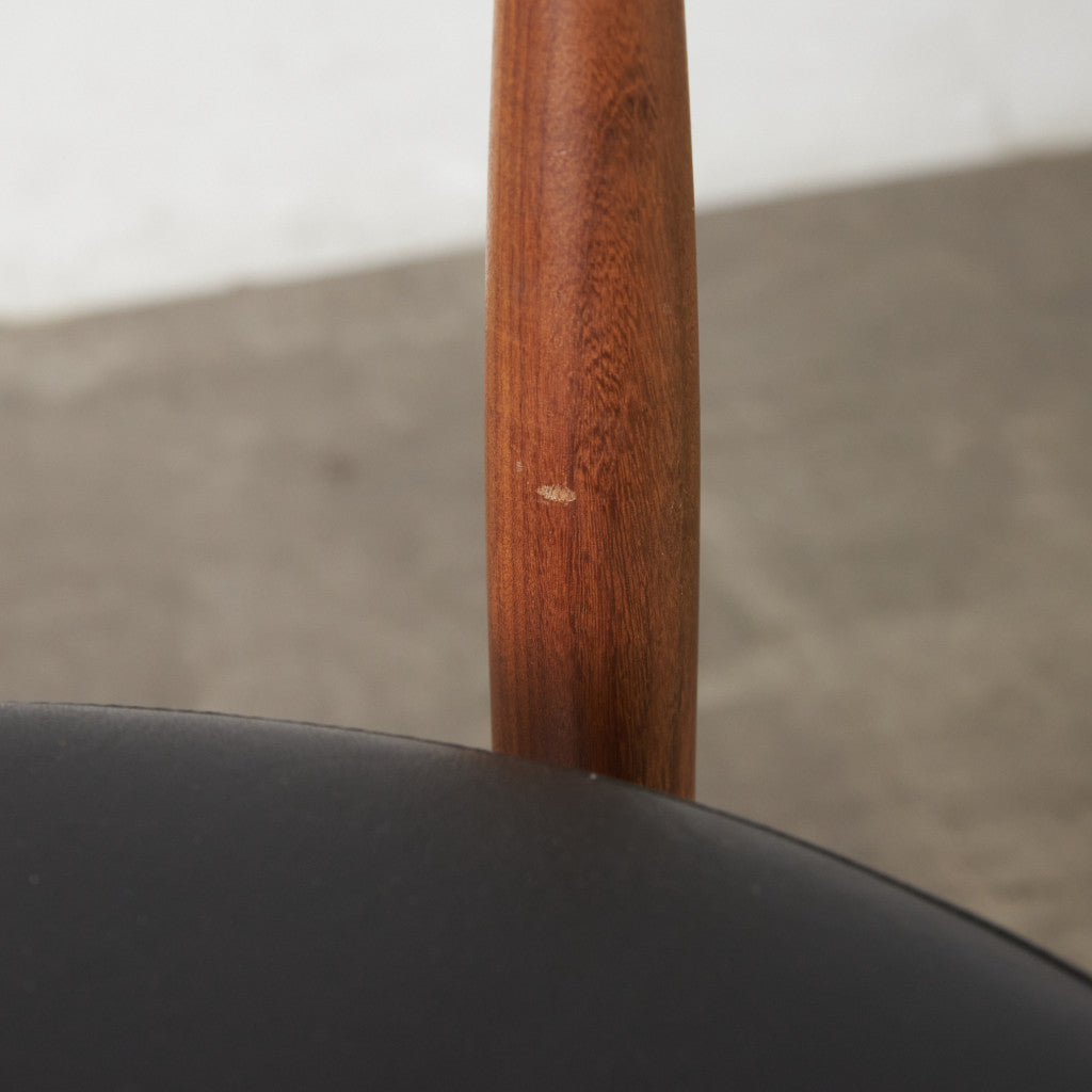 サーキュラーチェア