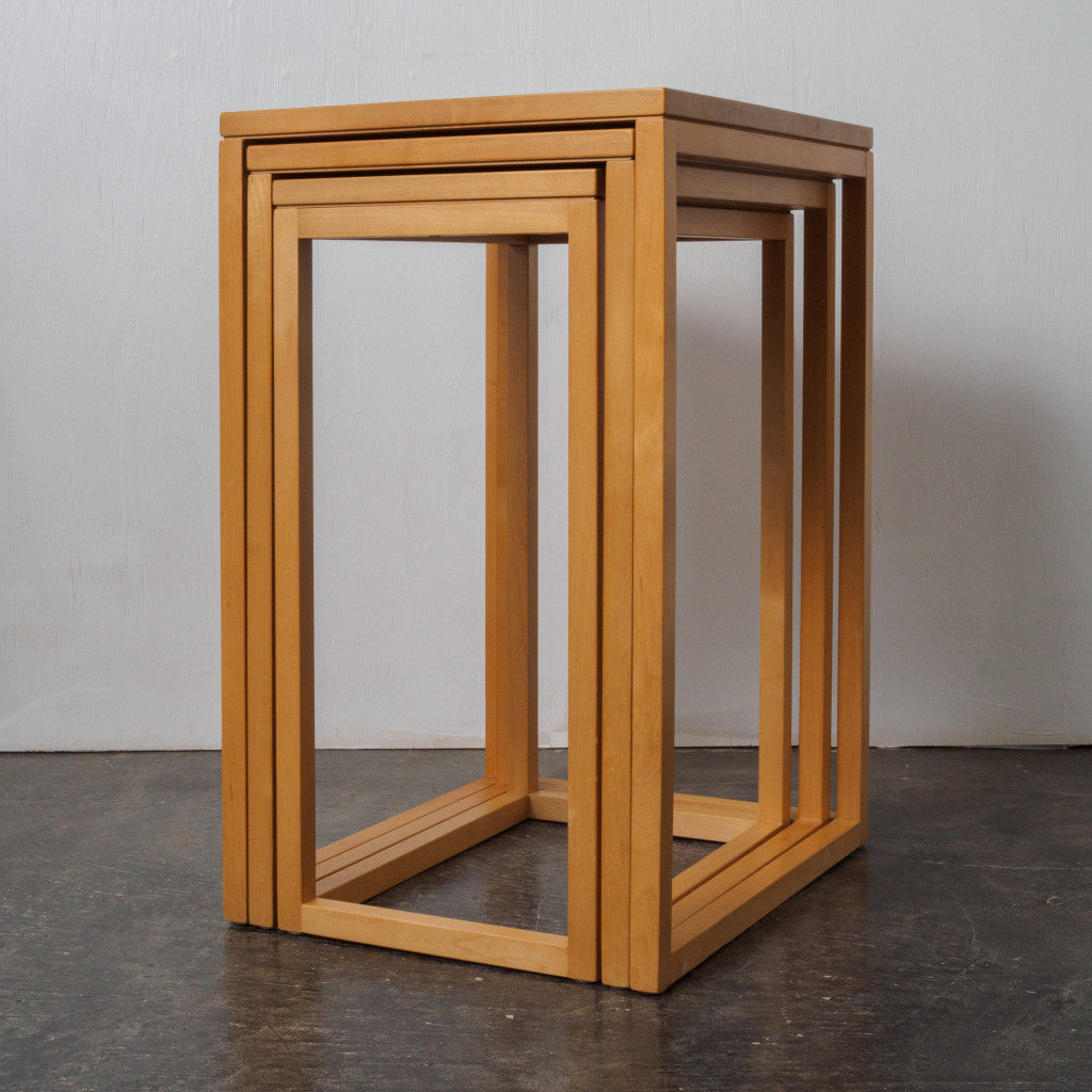 Trio ネストテーブル