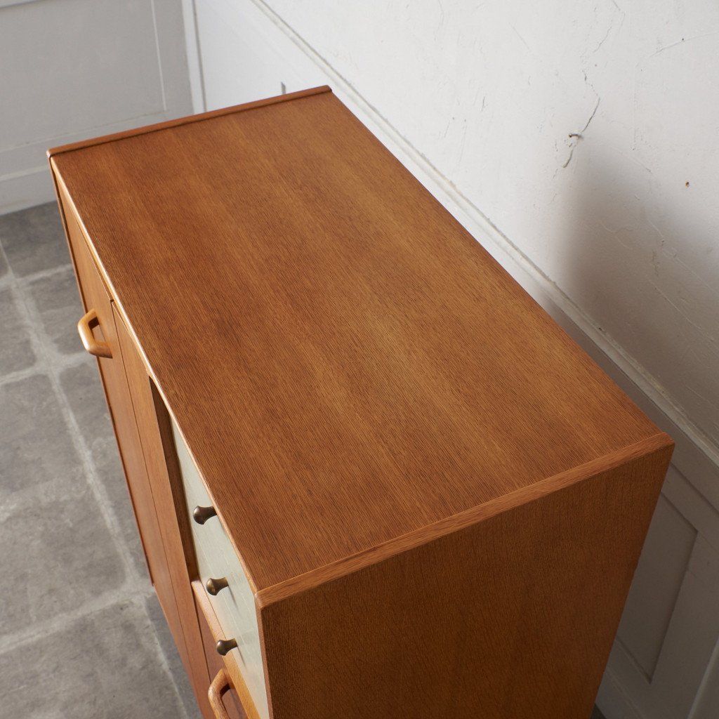 Chinese white トールボーイ ワードローブ (B937)  / 初期ゴールドラベル