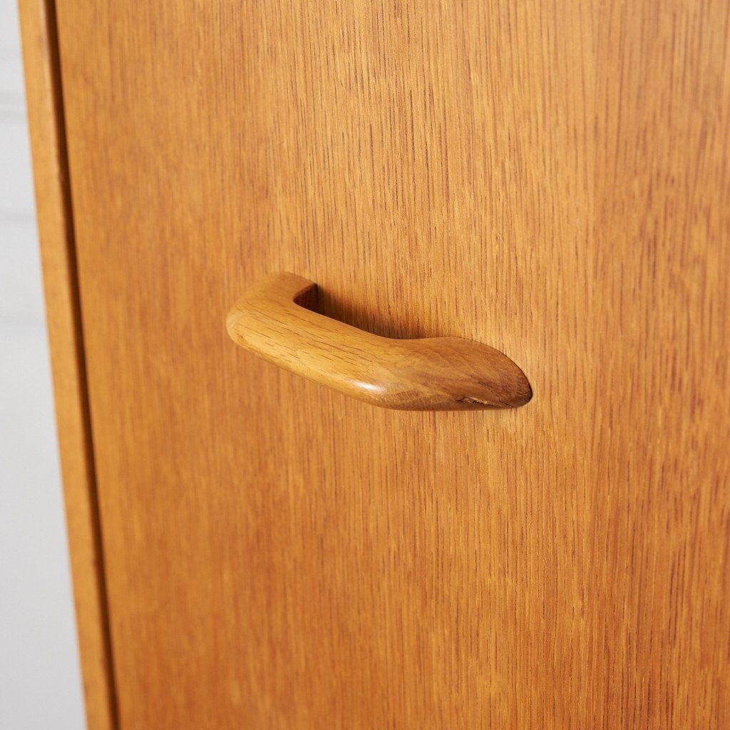 Chinese white トールボーイ ワードローブ (B937)  / 初期ゴールドラベル