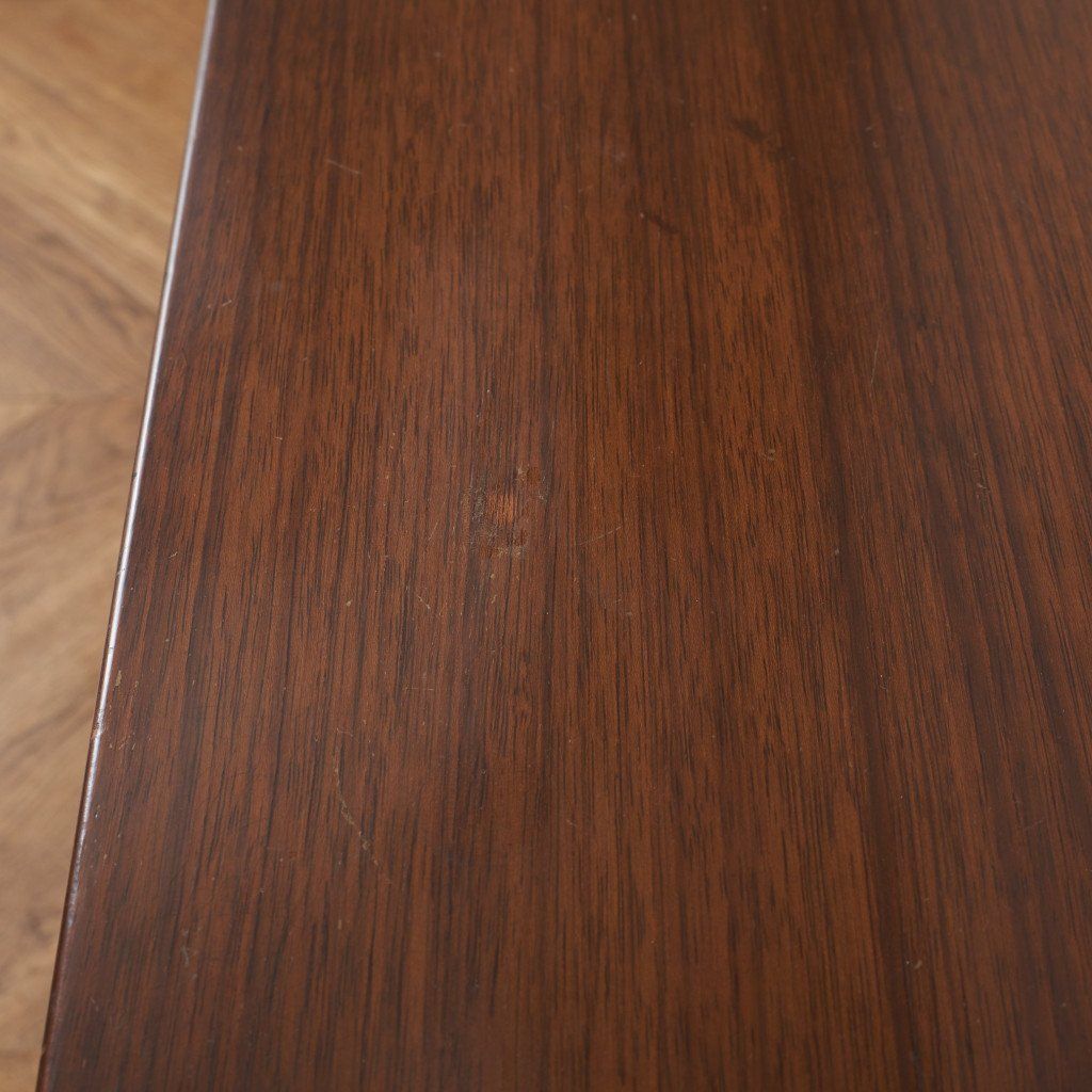 Tola&black ベッドサイドテーブル 206