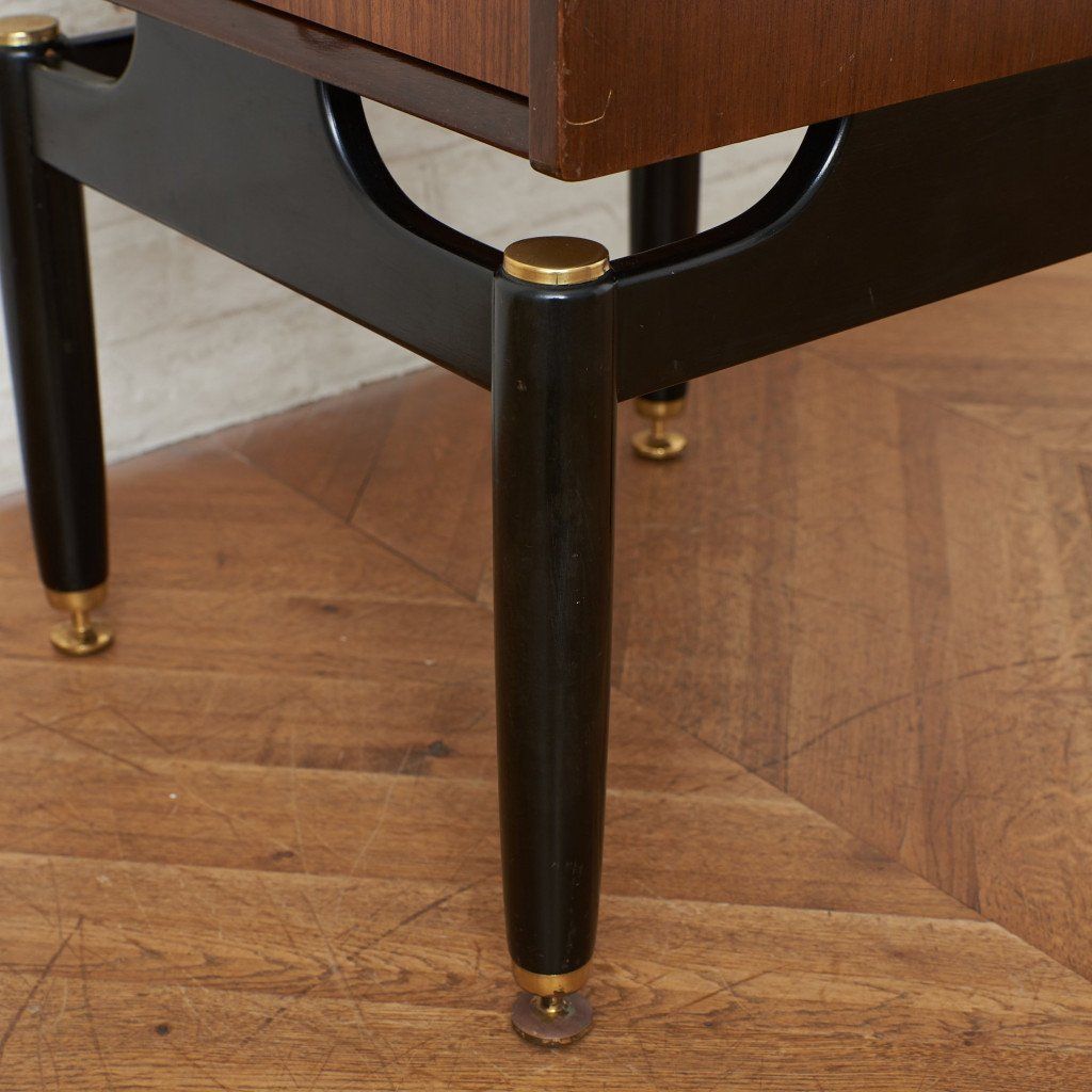 Tola&black ベッドサイドテーブル 206