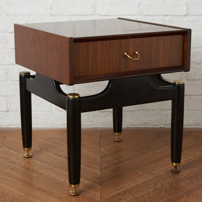 Tola&black ベッドサイドテーブル 206