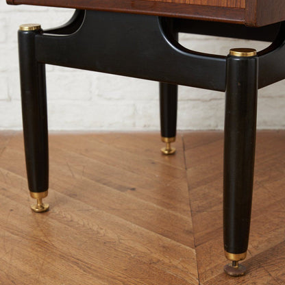 Tola&black ベッドサイドテーブル 206