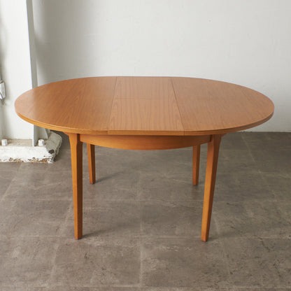 英国ヴィンテージ ラウンドダイニングテーブル