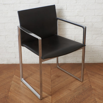 184 EVE アームチェア