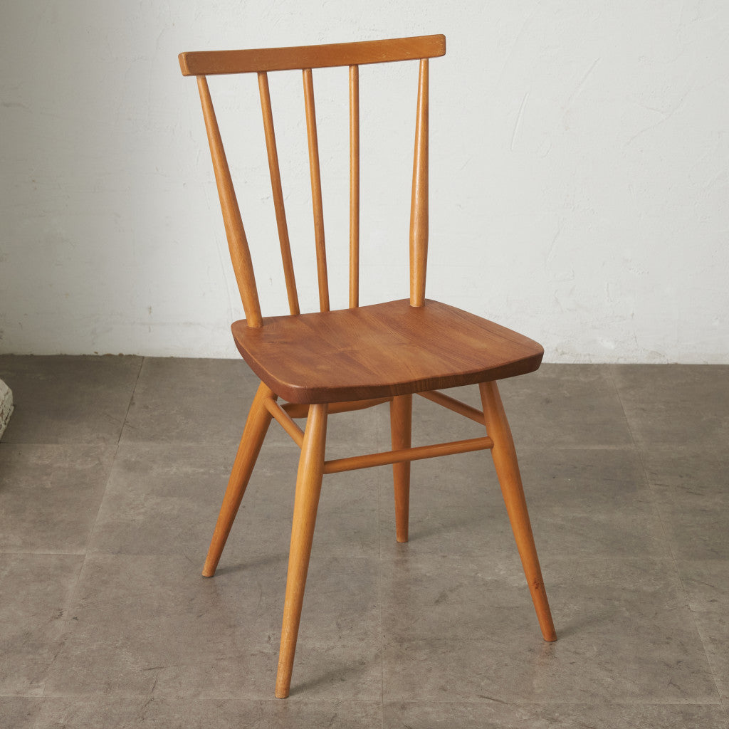 スティックバックチェア