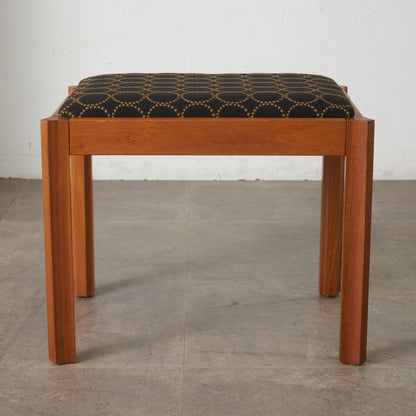 ヴィンテージ スツール / 張替済 (ミナぺルホネン タンバリン)