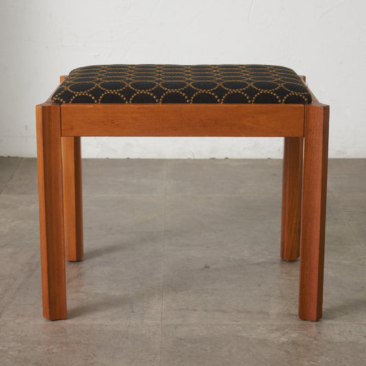 ヴィンテージ スツール / 張替済 (ミナぺルホネン タンバリン)