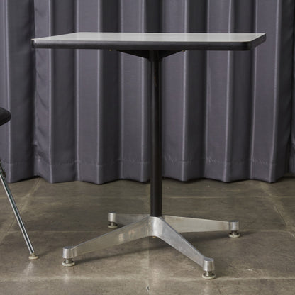 イームズ コントラクトベース テーブル