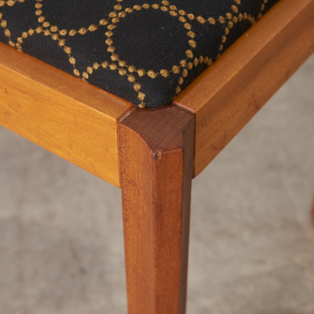 ヴィンテージ スツール / 張替済 (ミナぺルホネン タンバリン)