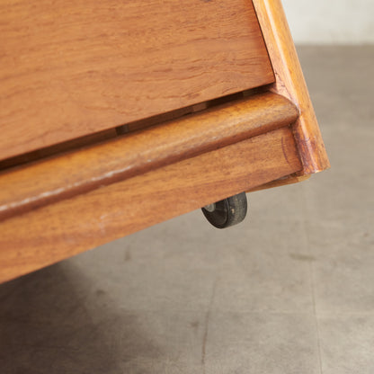 ヴィンテージ 6段チェスト