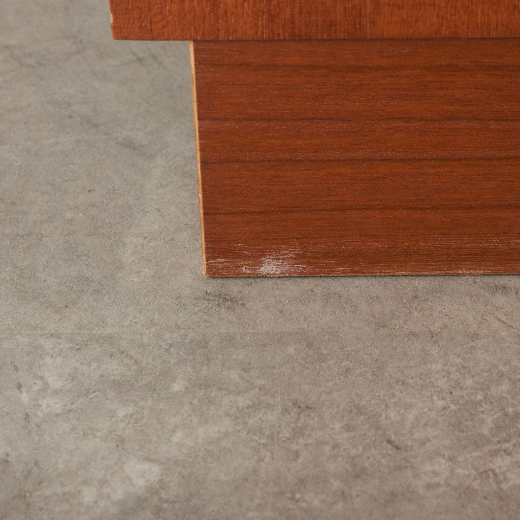 Form FIVE 4段チェスト