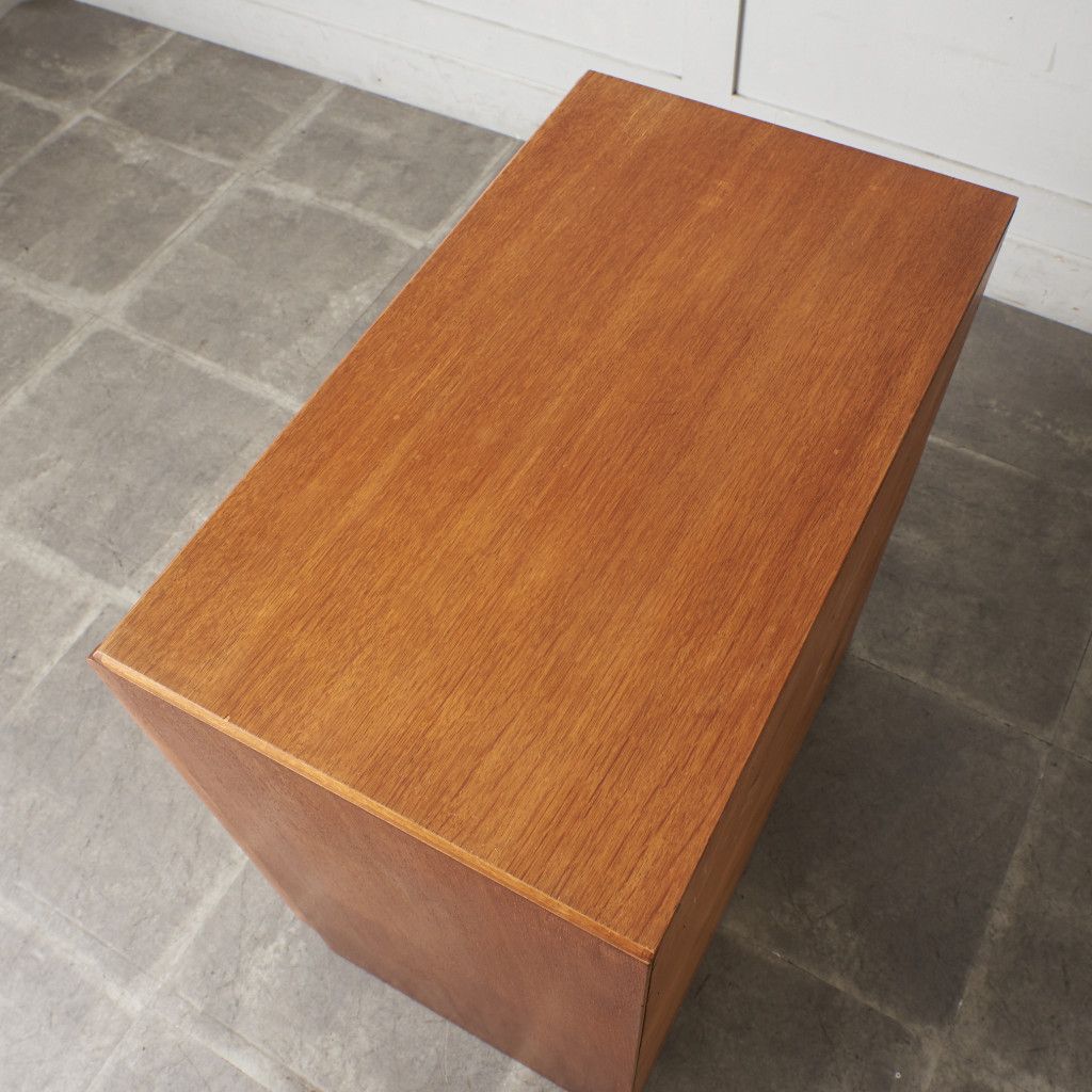 Brandon ビューロー付き サイドキャビネット