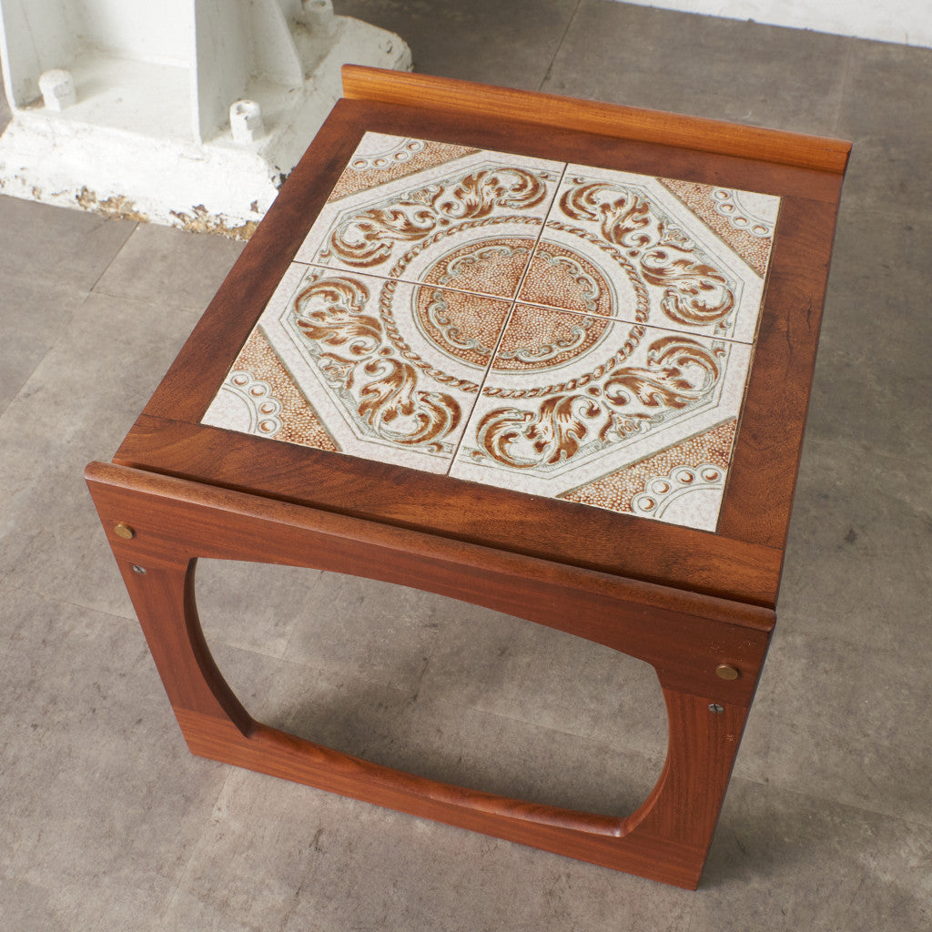 ヴィンテージ タイルトップ コーヒーテーブル