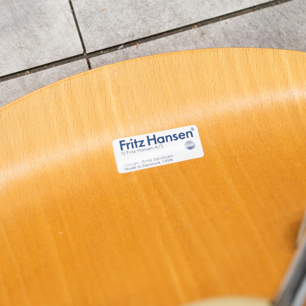 セブンチェア / フロントパディング