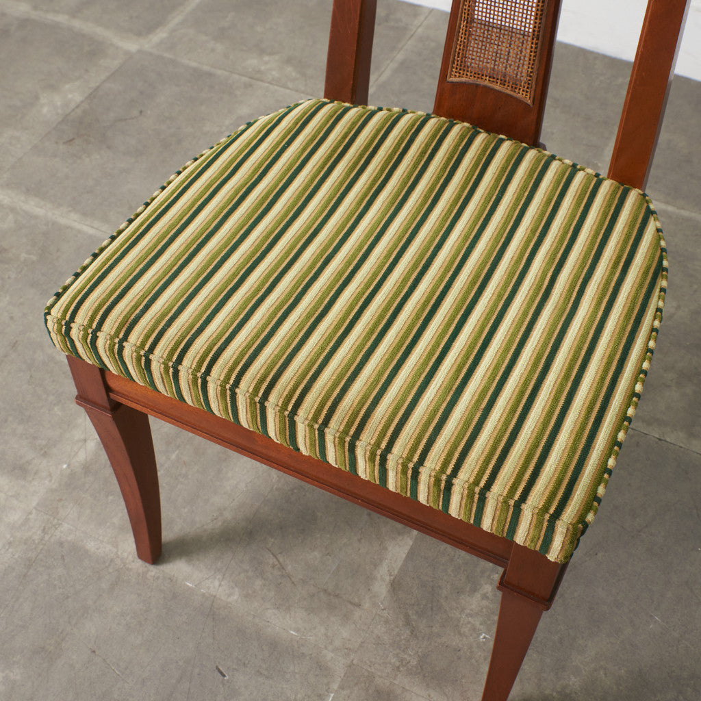 TRIUNE サイドチェア