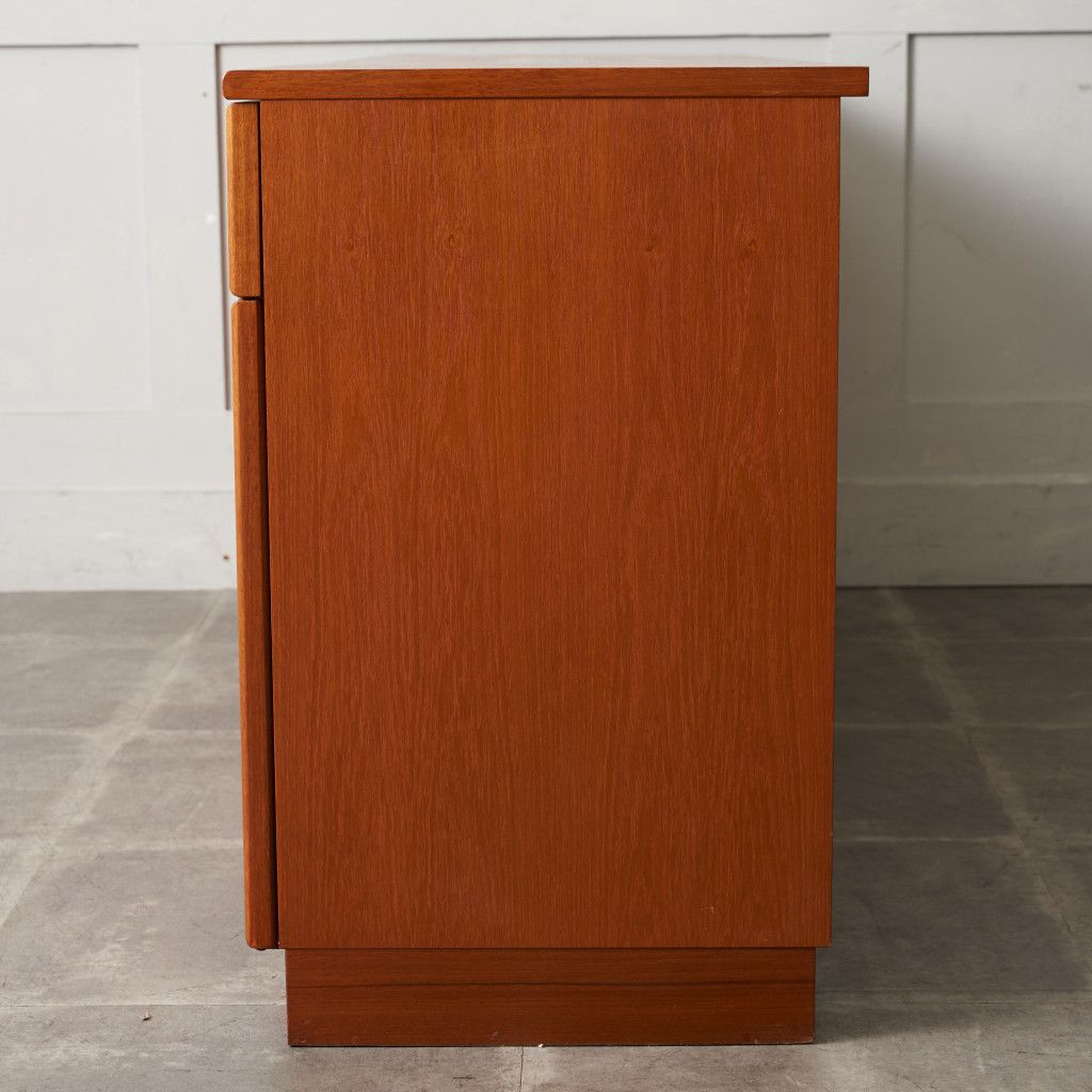 Albany サイドボード