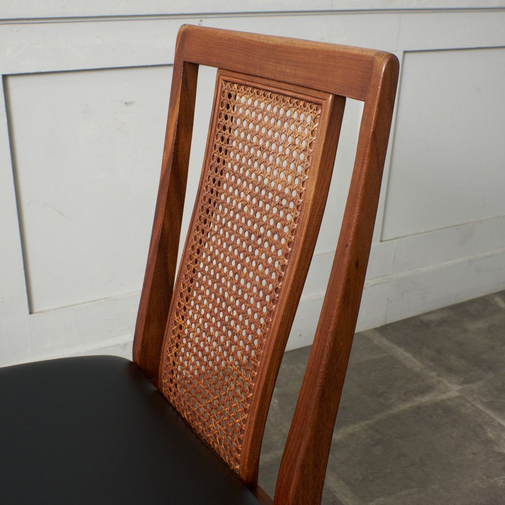 ケインバックチェア 4脚セット / 張替済