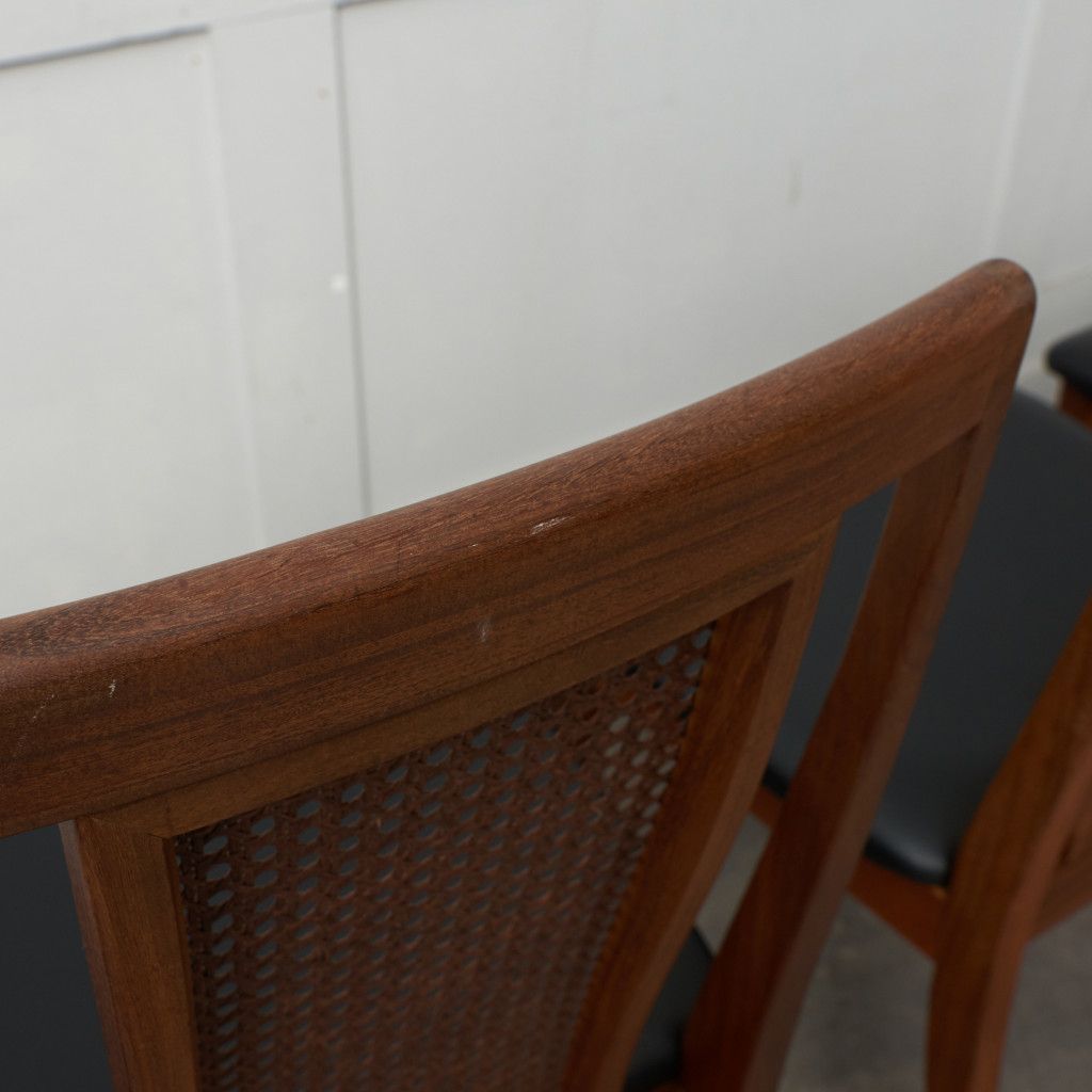 ケインバックチェア 4脚セット / 張替済