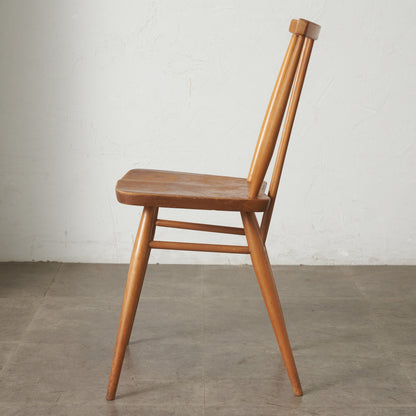 スティックバックチェア