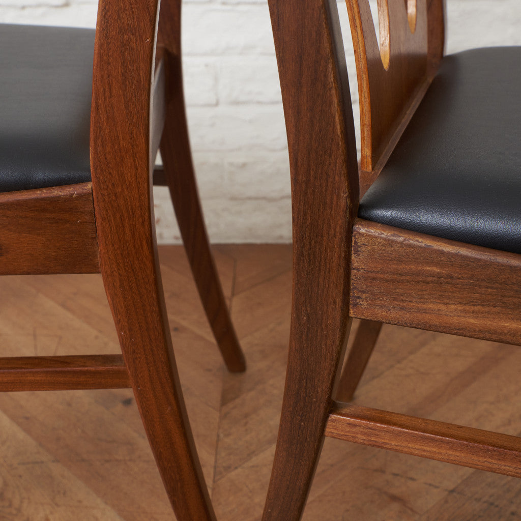 Brazilia ダブルバックチェア 2脚セット / 張替済