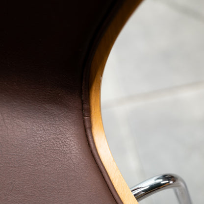 セブンチェア / フロントパディング