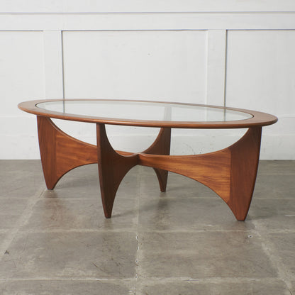 astro オーバルコーヒーテーブル