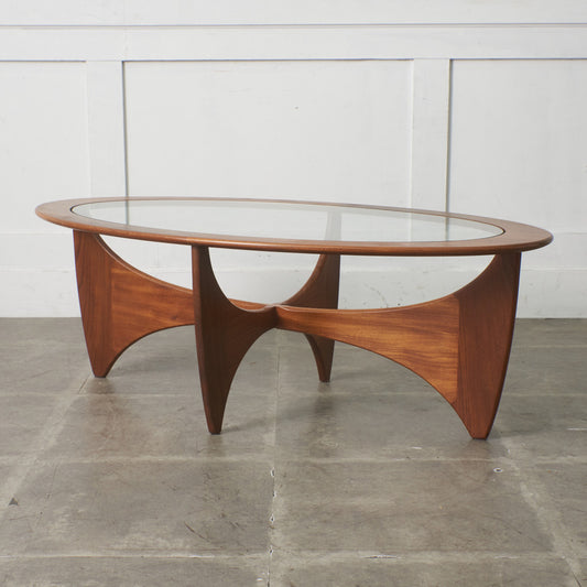 astro オーバルコーヒーテーブル