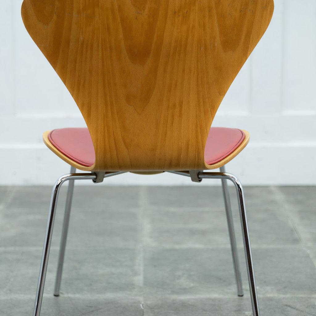 セブンチェア / フロントパディング