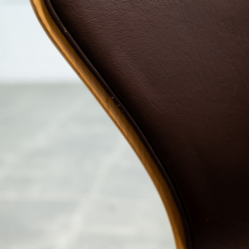 セブンチェア / フロントパディング