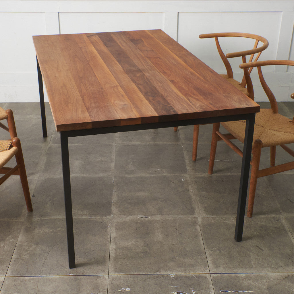 インダストリアルスタイル ダイニングテーブル