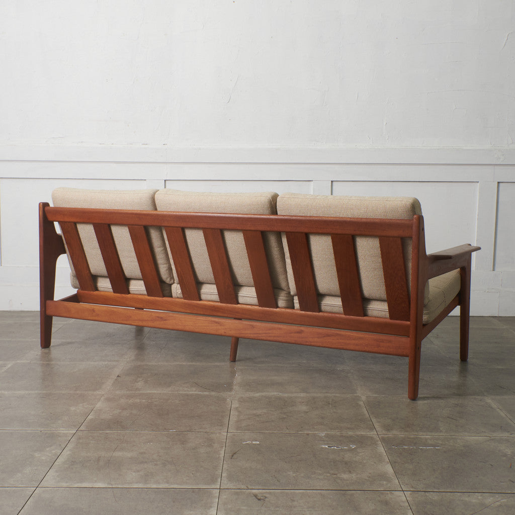 ヴィンテージ 3人掛けソファ｜コンフォート komfort｜アルネ・ウォール